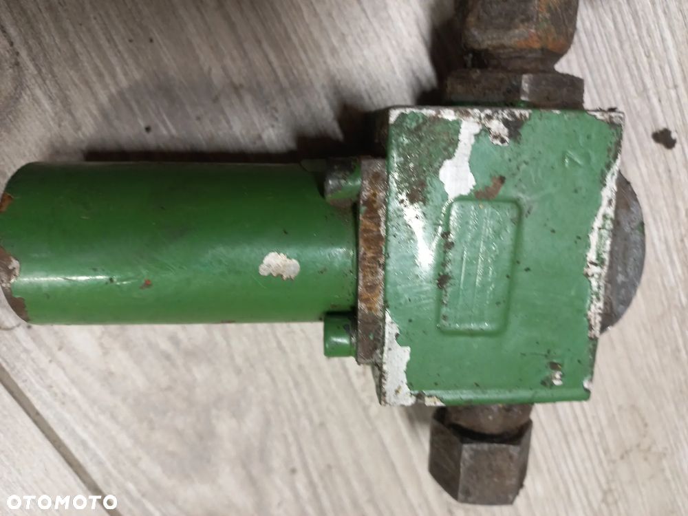 JOHN DEERE rozdzielacz,dzielnik ciśnienia,zawór priorytetu,podzielnik ciśnienia hydrauliki, - 6