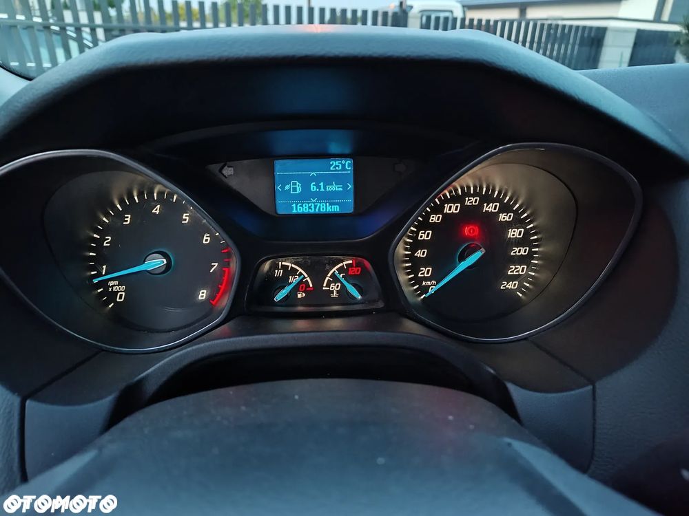 Ford Focus 1.0 EcoBoost Start-Stopp-System TREND - 8