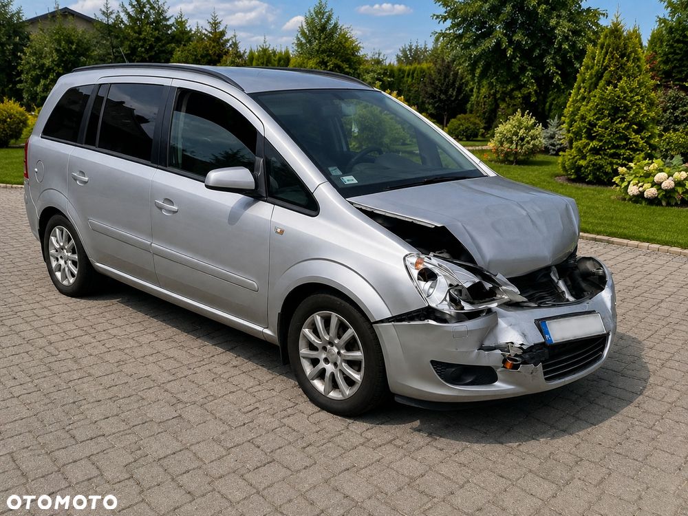 Opel Zafira - 2