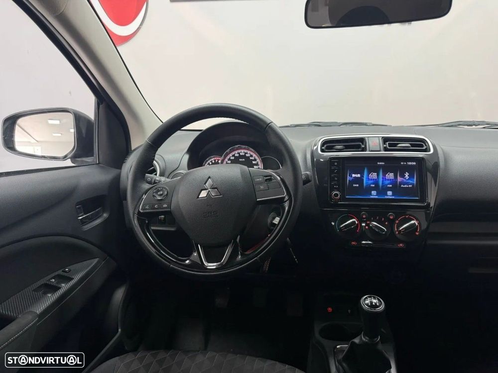 Mitsubishi Space Star - 12