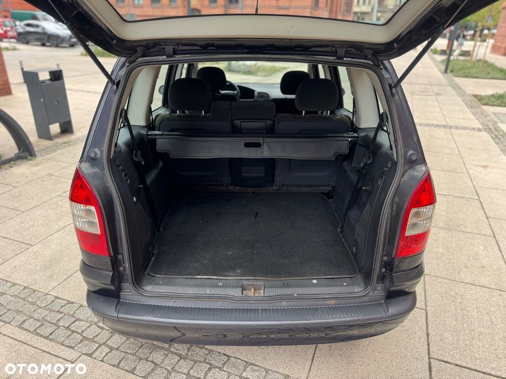 Opel Zafira - 11
