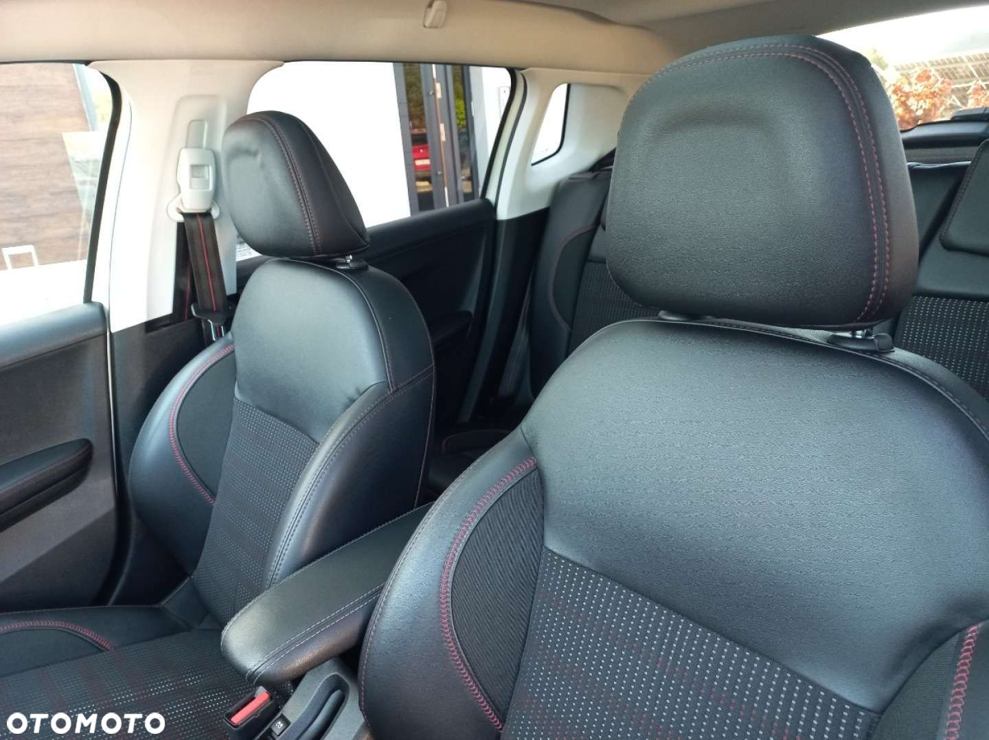 Peugeot 2008 - 14