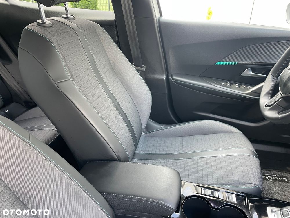 Peugeot 2008 PureTech 130 EAT8 Allure - 9