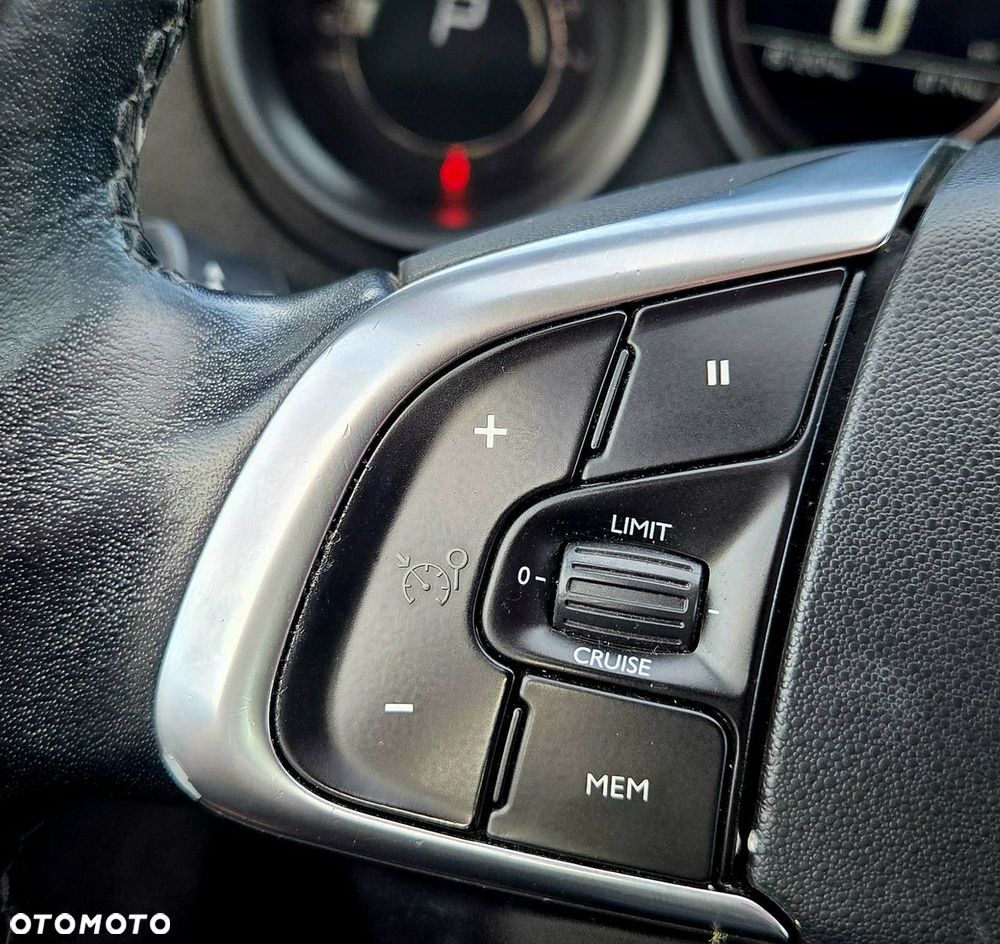 Citroën C4 BlueHDi 120 Stop&Start EAT6 Shine - 33
