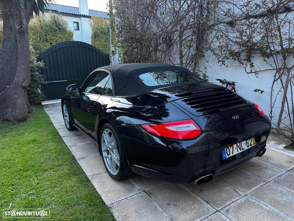 Porsche 911 Série F - 4