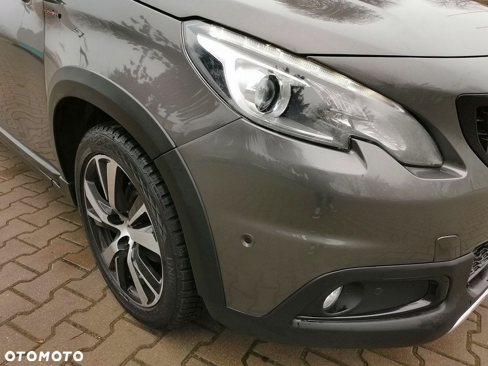 Peugeot 2008 1.5 BlueHDi GT Line S&S - 28