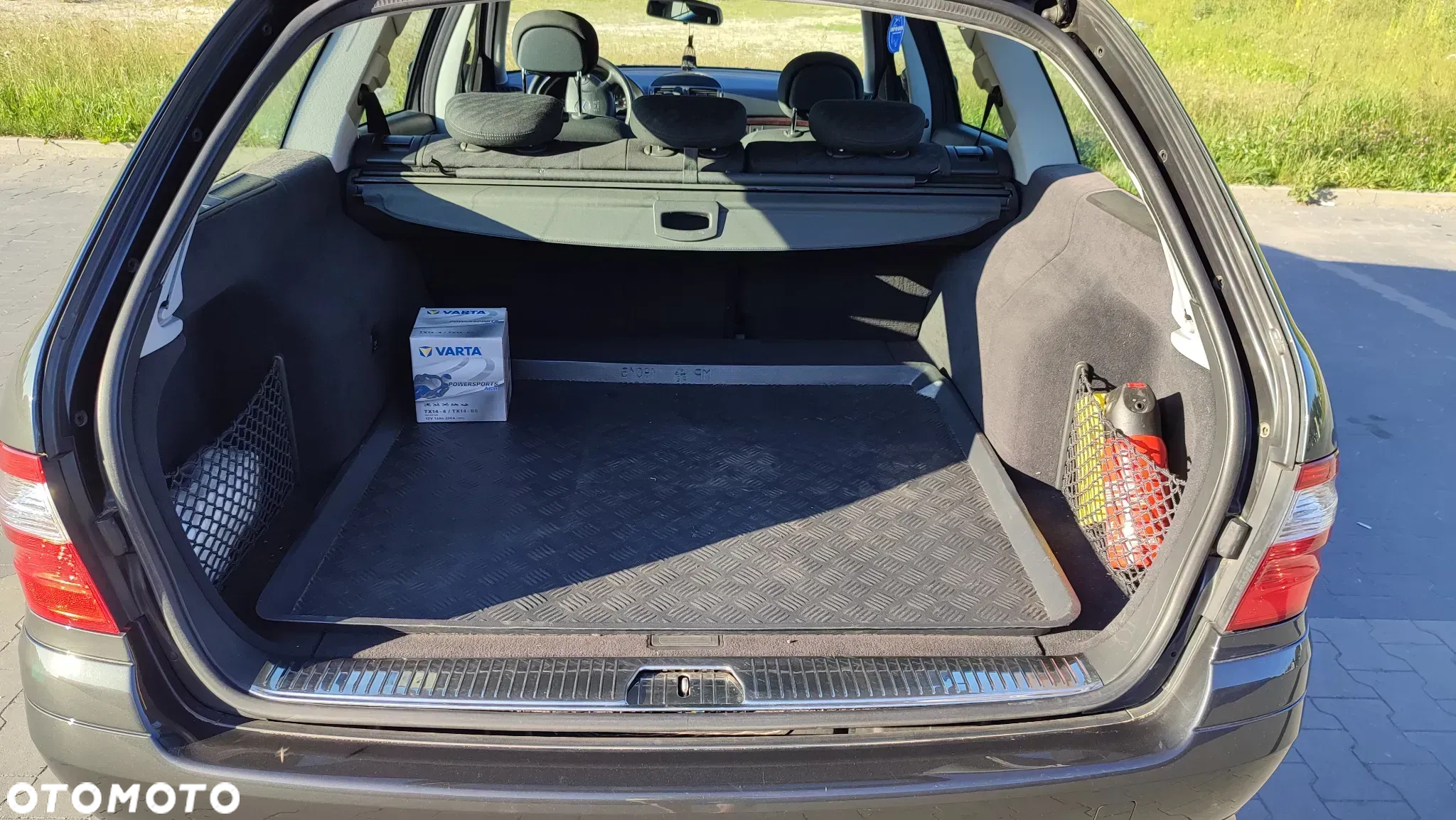 Mercedes-Benz Klasa E 200 T Kompressor Automatik Classic - 28