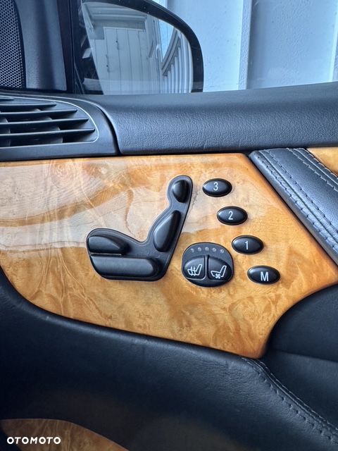 Mercedes-Benz CL - 3