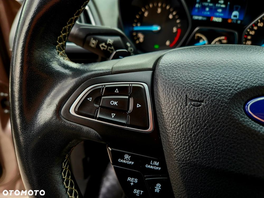 Ford Kuga 2.0 TDCi 4x4 Vignale - 18