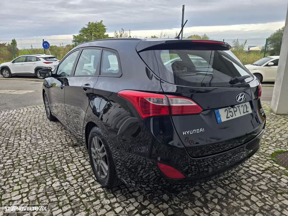 Hyundai i30 CW 1.6 CRDi Comfort - 3