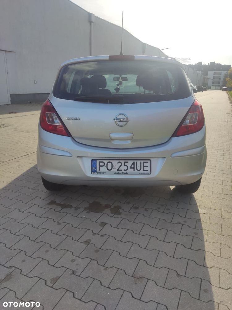 Opel Corsa 1.0 12V Essentia - 10