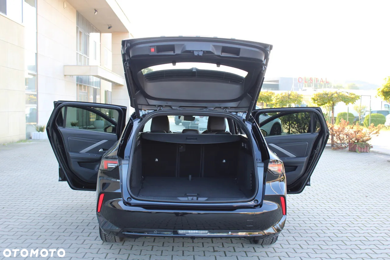 Opel Astra Sports Tourer 1.2 Turbo Automatik GS - 18