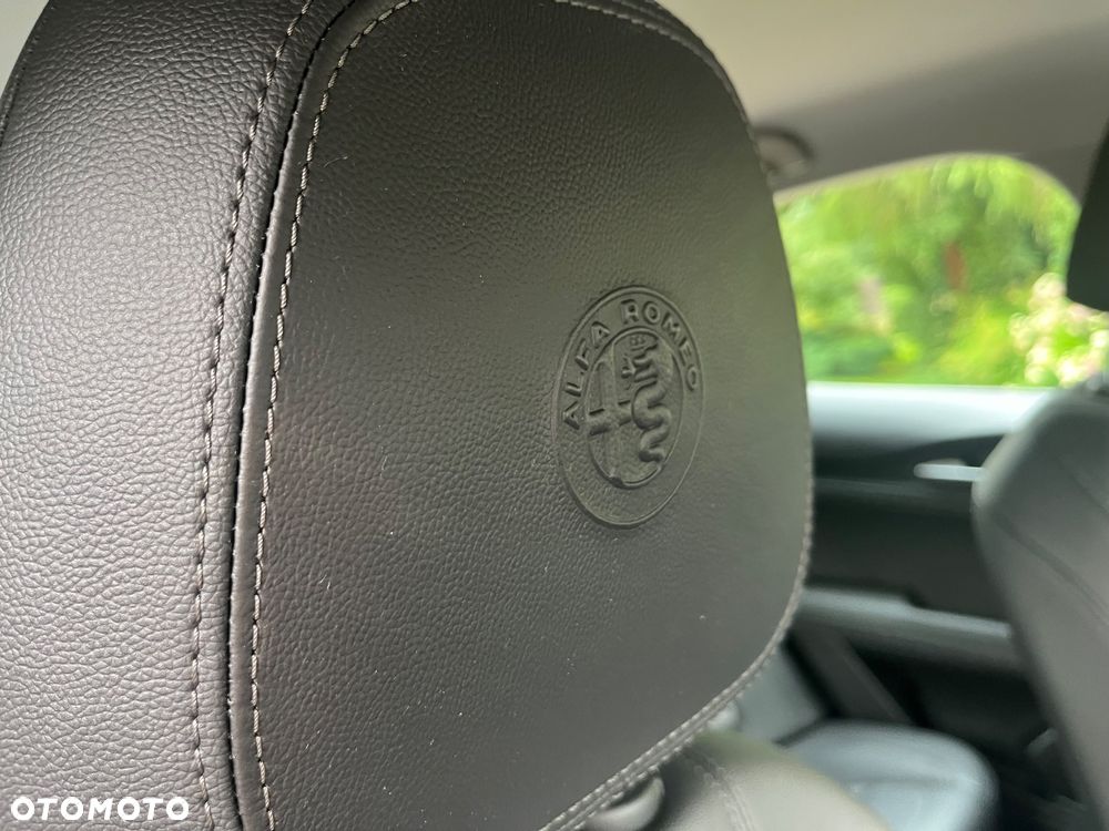 Alfa Romeo Stelvio 2.0 Turbo Sprint Q4 - 25