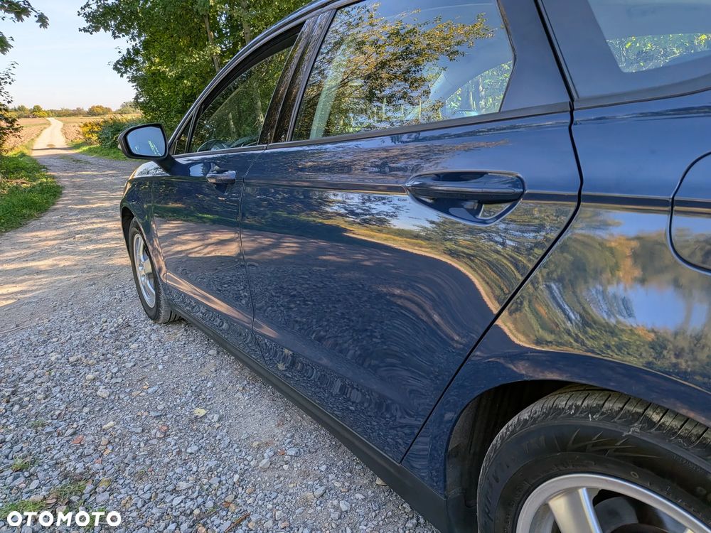 Ford Mondeo - 28