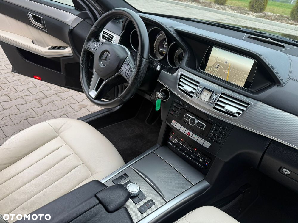 Mercedes-Benz Klasa E 350 T BlueTEC 4Matic 7G-TRONIC Avantgarde - 18