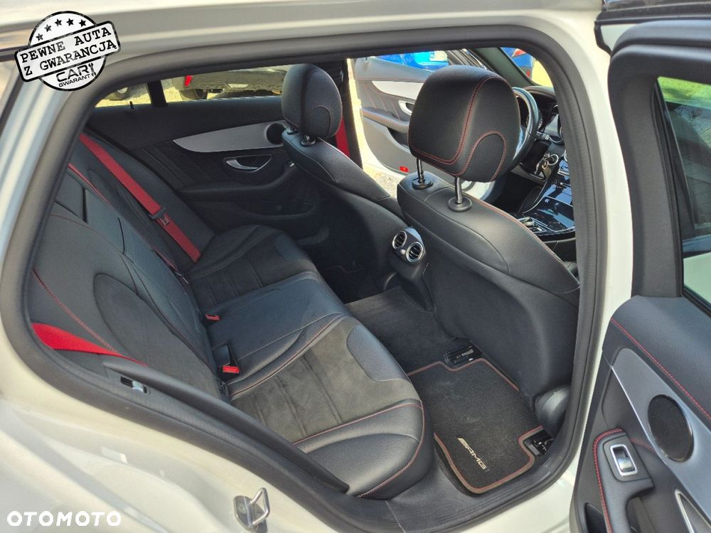 Mercedes-Benz Klasa C AMG 43 4-Matic - 30