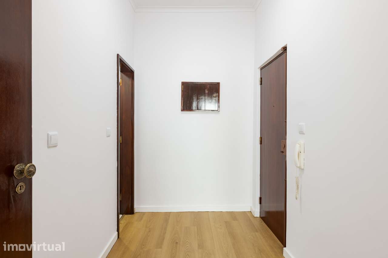 Cacém | T1 Totalmente Remodelado | Um Apartamento que Surpreende - Grande imagem: 3/17
