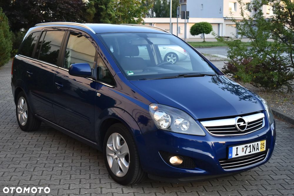 Opel Zafira - 18