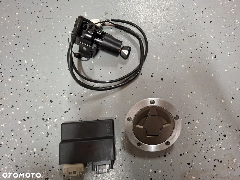 Kawasaki ZX10R zestaw startowy moduł komputer kluczyk stacyjka ECU - 1