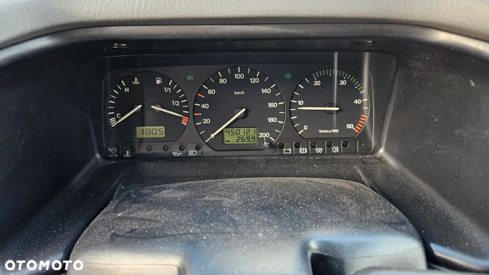 Volkswagen Multivan - 22