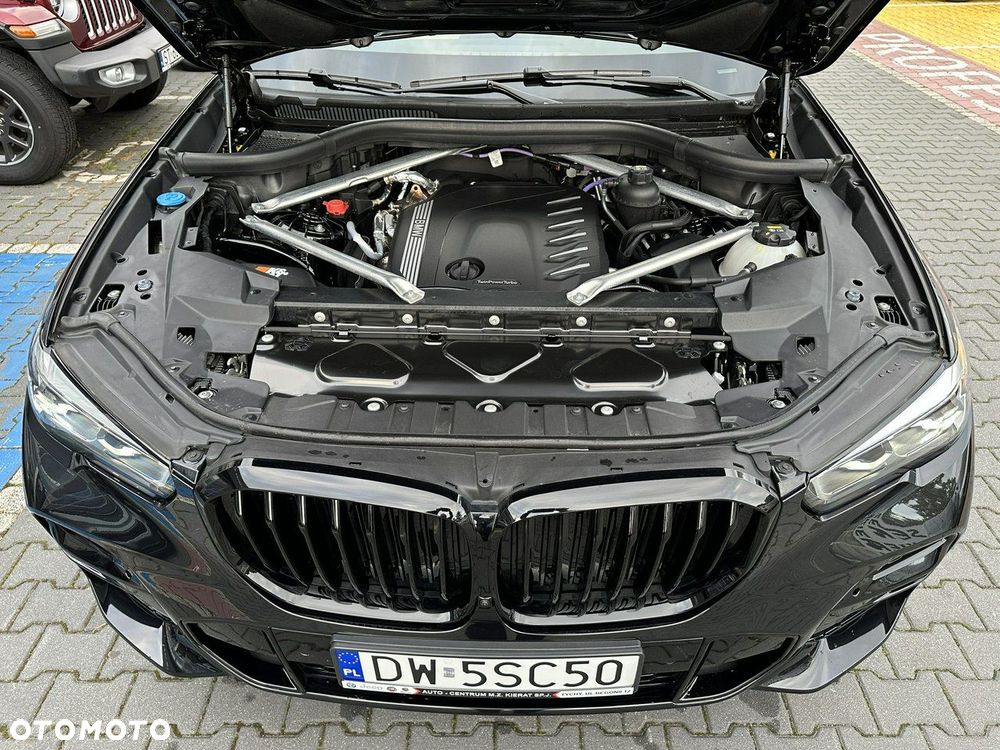BMW X5 xDrive30d mHEV - 34