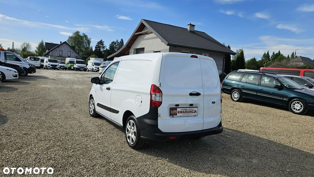 Ford Transit Courier - 7