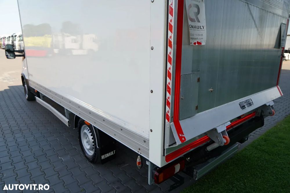 Iveco DAILY 35-160 / CONTAINER - 4,3 M / DHOLLANDIA LIFT - 750 KG / 3 LOCURI / DOUĂ / IMPORTAT / - 17