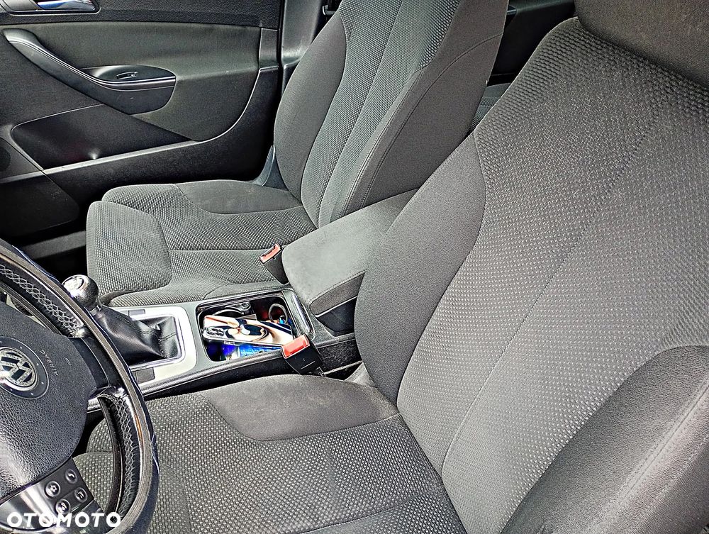 Volkswagen Passat 2.0 TDI DPF Comfortline - 9