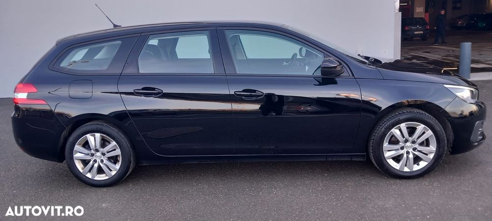 Peugeot 308 BlueHDi 130 EAT8 Stop & Start Active Business-Paket - 17