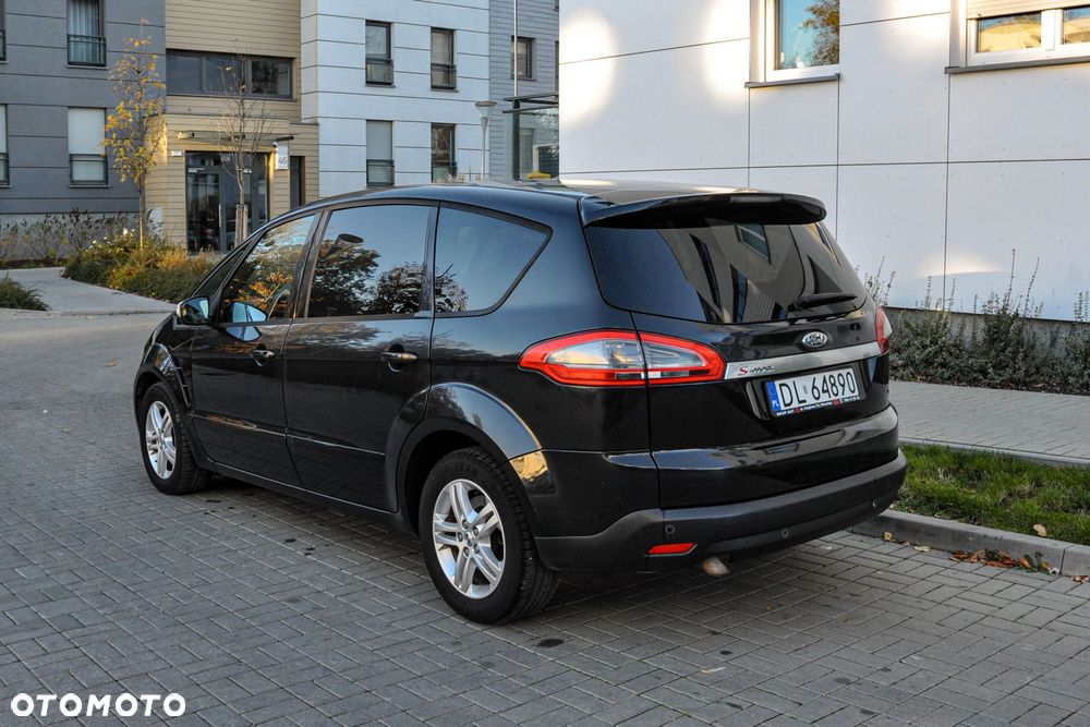 Ford S-Max 2010 photo 3