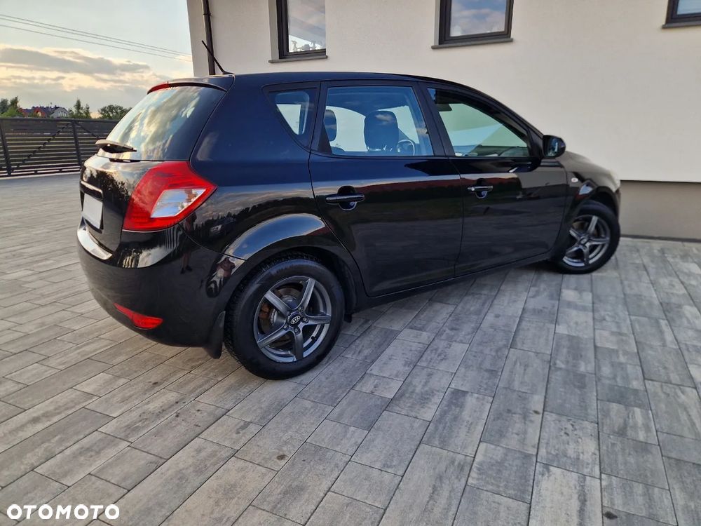 Kia Ceed 1.6 Comfort - 9