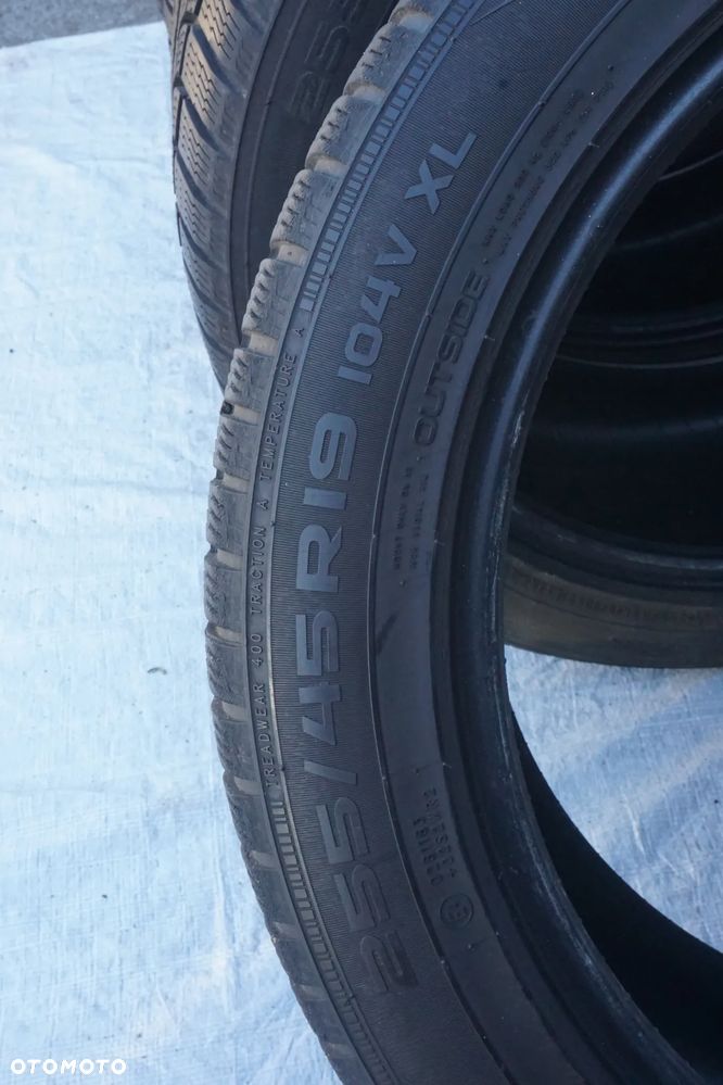 255 45 19  XL Nokian WRA4 - 8