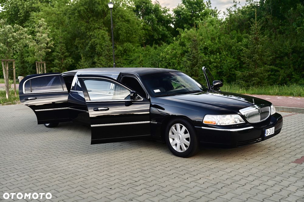 Lincoln Town Car 4.6 Executive - 22