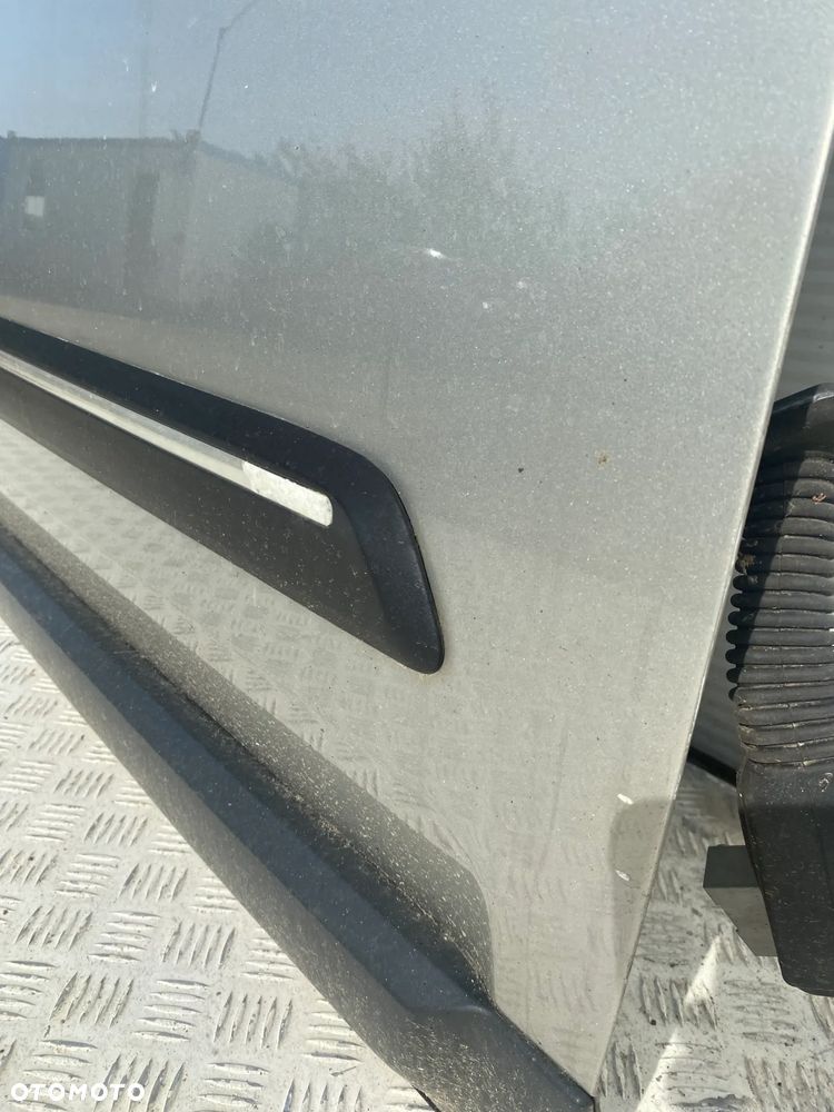 LAND ROVER DISCOVERY 4 L319 DRZWI PRAWY PRZÓD - 8