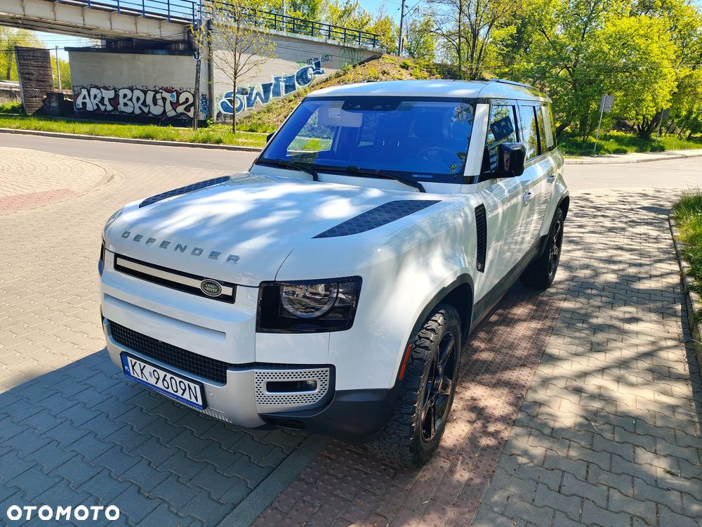 Land Rover Defender 110 P400 SE - 4