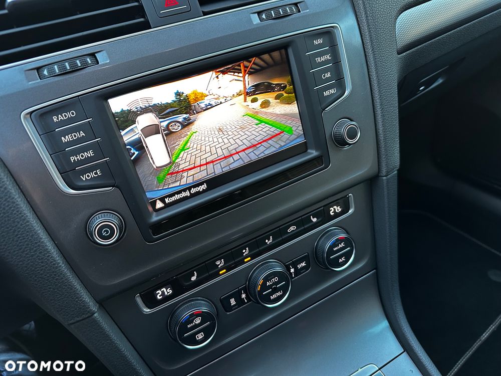 Volkswagen Golf 1.6 TDI BlueMotion Technology DSG Lounge - 17