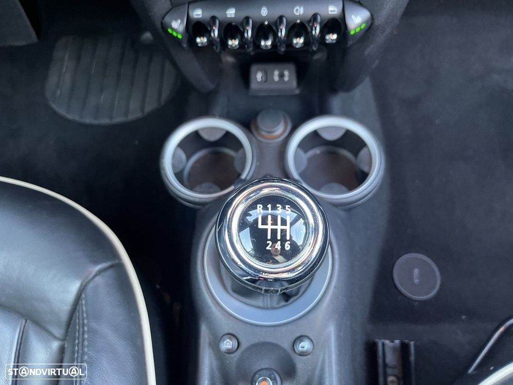 MINI Cabrio Cooper SD - 29