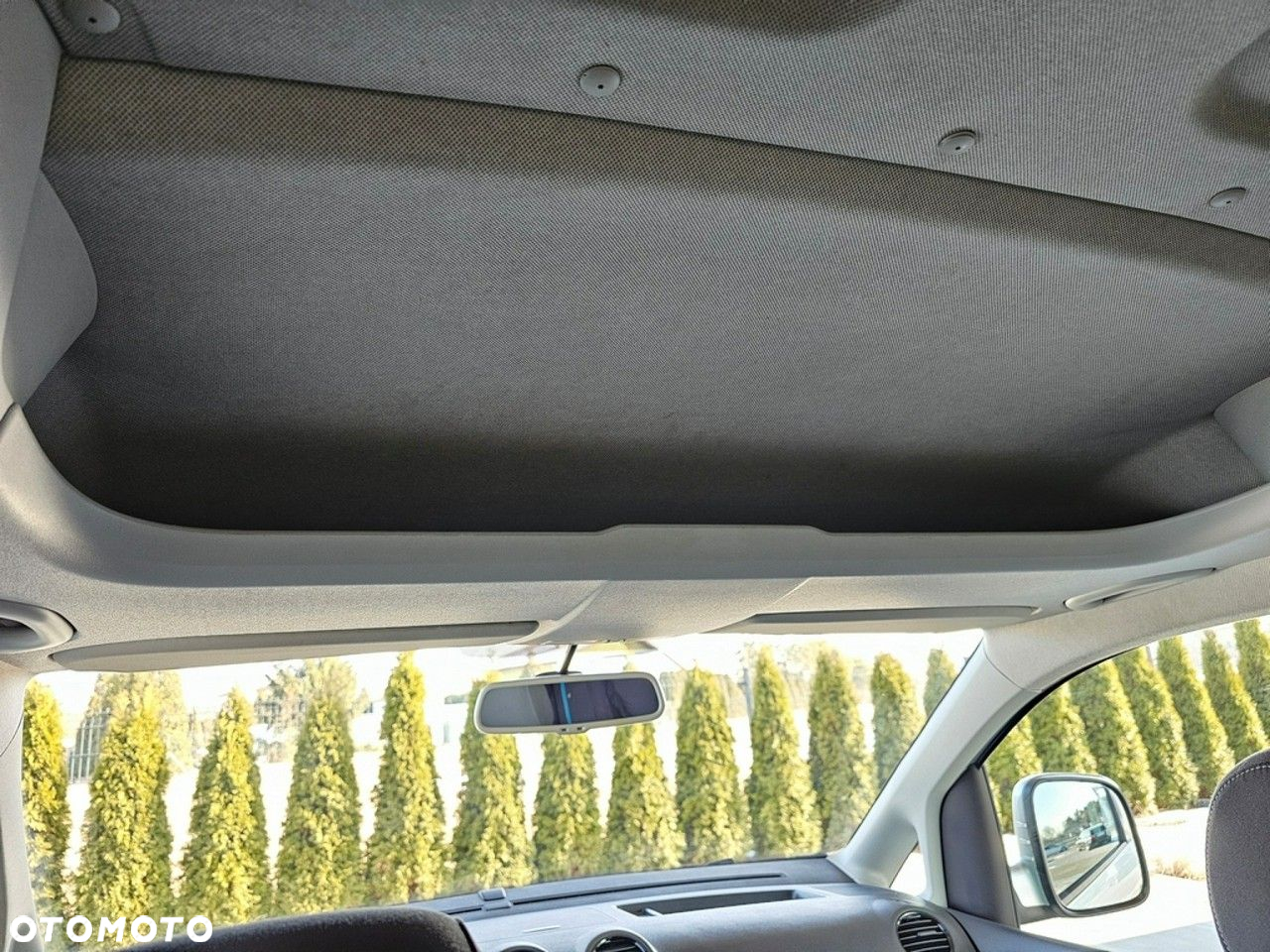 Volkswagen Caddy - 23