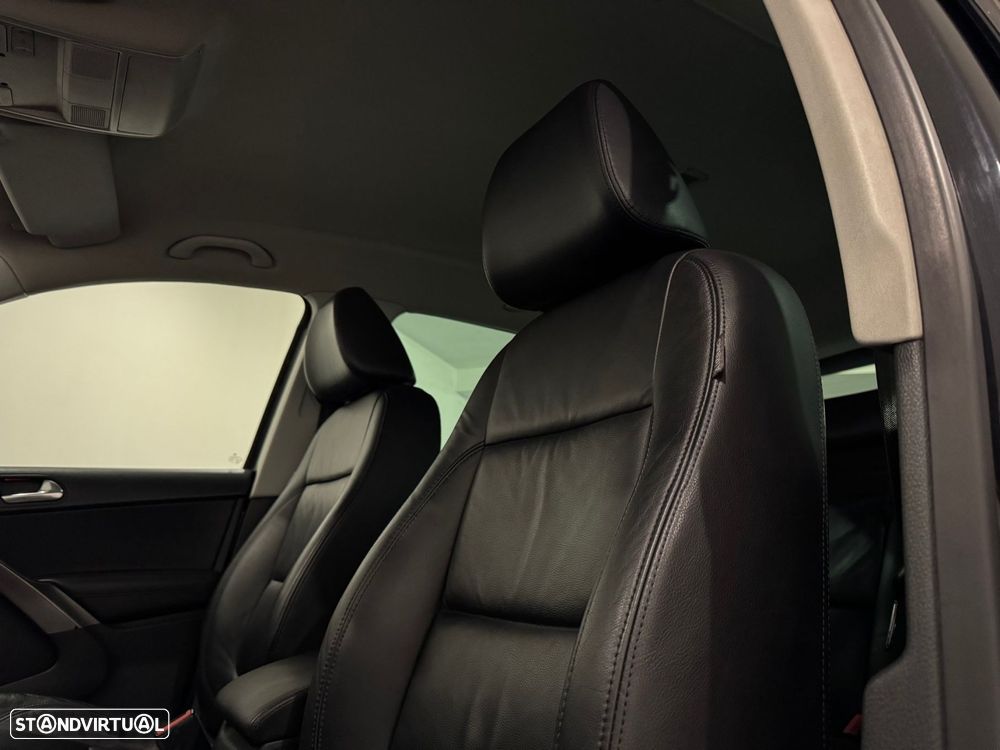 VW Tiguan 2.0 TDI Sport 4Motion - 27