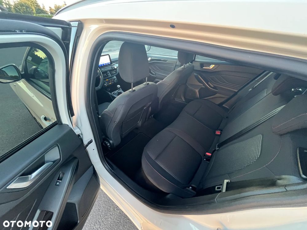 Ford Focus 2.0 TDCi ST-Line Black ASS - 15