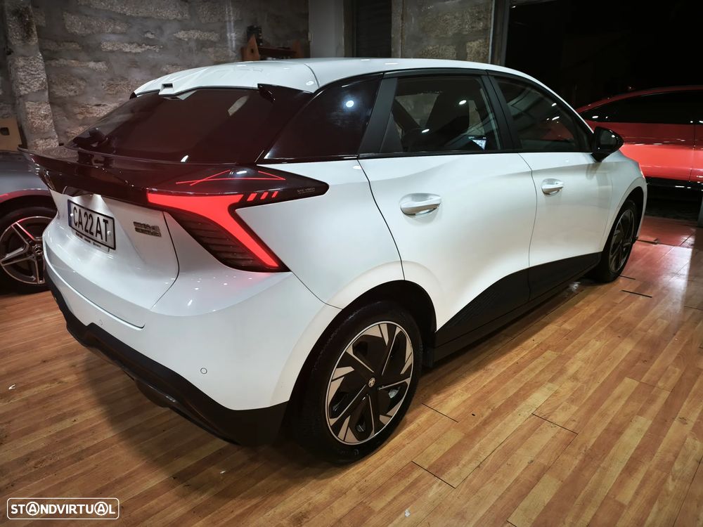 MG MG4 51 kWh Standard - 5