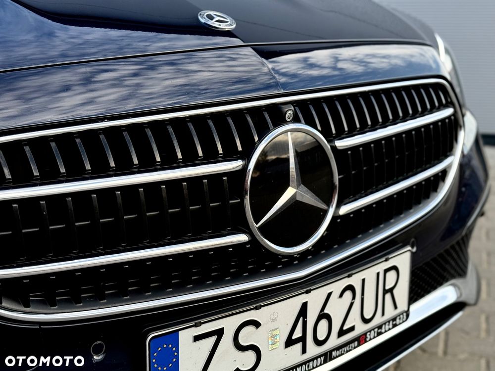 Mercedes-Benz Klasa E 300 9G-TRONIC - 13