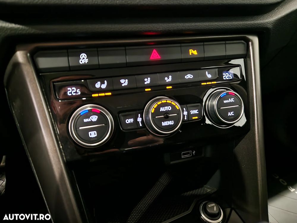 Volkswagen T-ROC 1.5 TSI DSG Design - 22