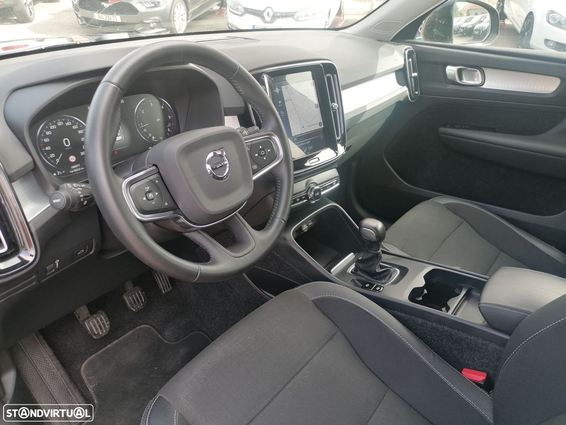 Volvo XC 40 2.0 D3 Momentum Plus - 12