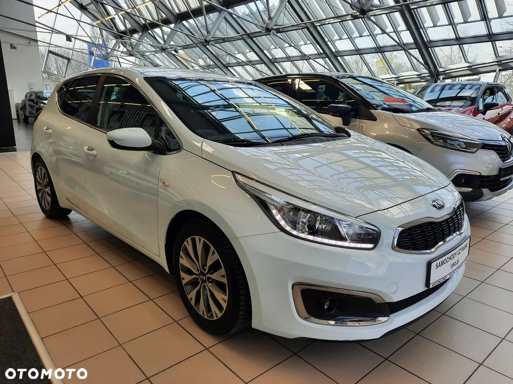 Kia Ceed - 5