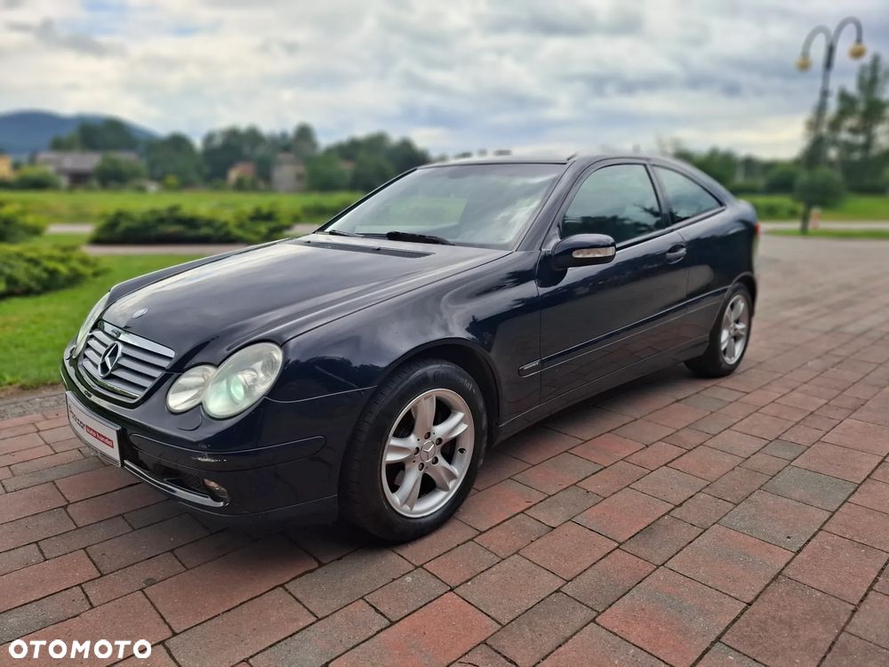 Mercedes-Benz Klasa C 200 Kompressor Sportcoupe - 3