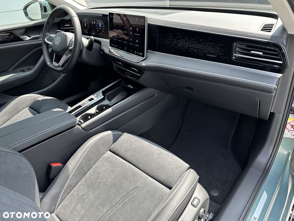Volkswagen Passat - 23