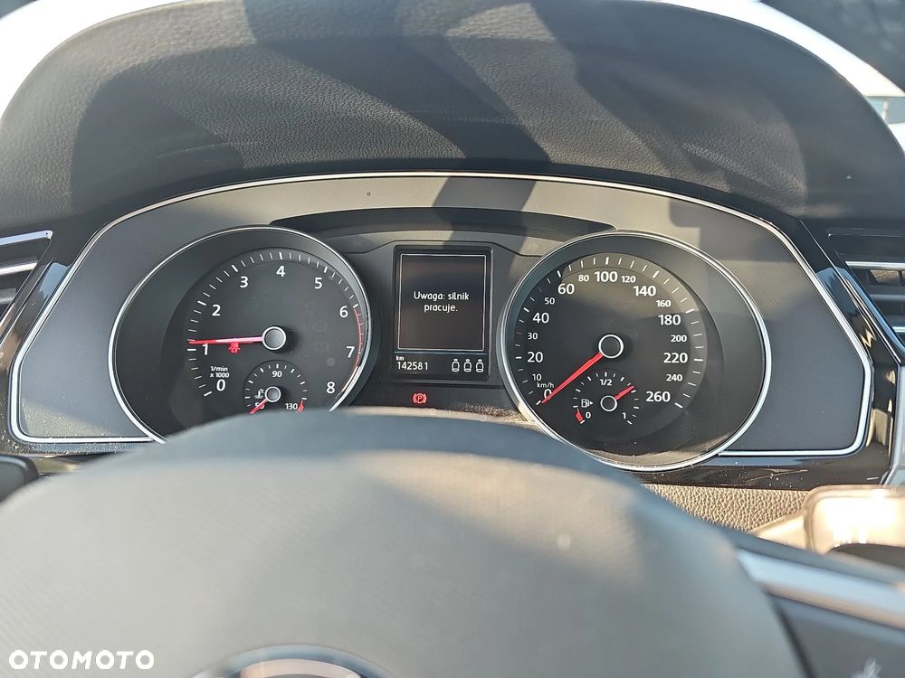 Volkswagen Passat 2.0 TSI Business DSG - 14