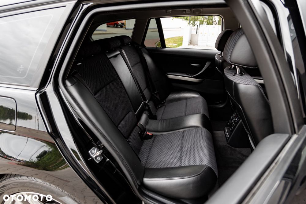 BMW Seria 3 2009