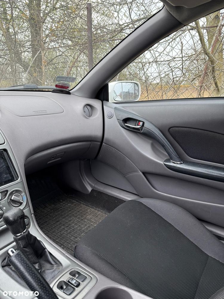 Toyota Celica 1.8 VVT-i Sol - 17